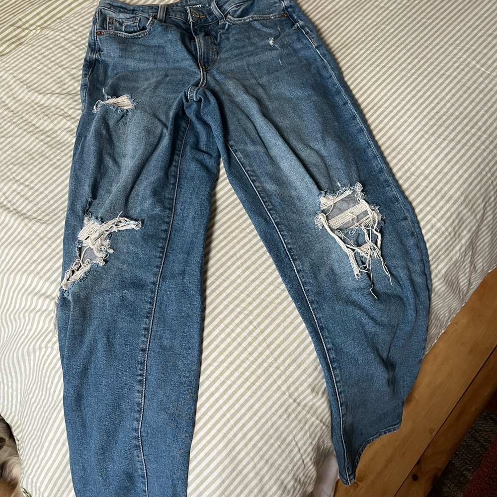 Old Navy Women's O.G. Loose Jeans in Distressed Blue